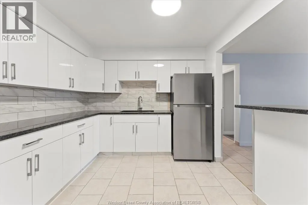 1160 HOWARD Unit# 102