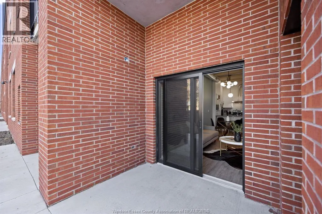3160 MEADOWBROOK LANE Unit# 111