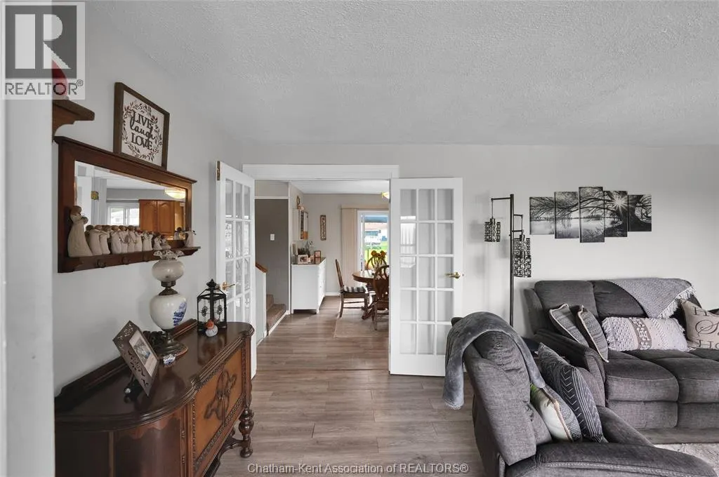473 Elm STREET East