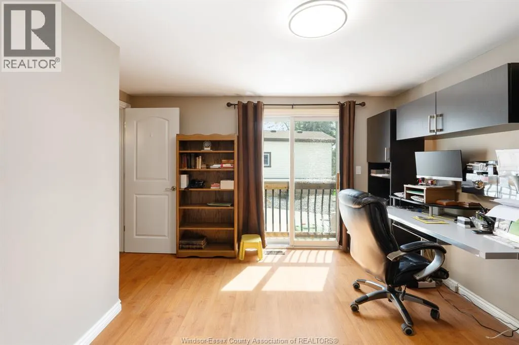66 Parkside BOULEVARD