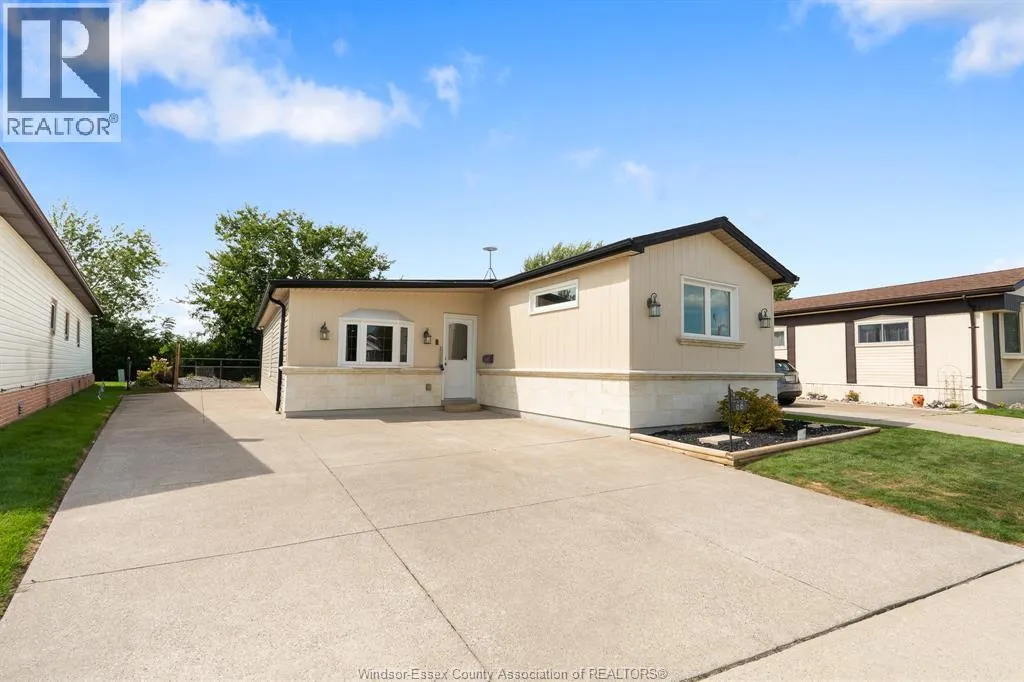 66 Parkside BOULEVARD