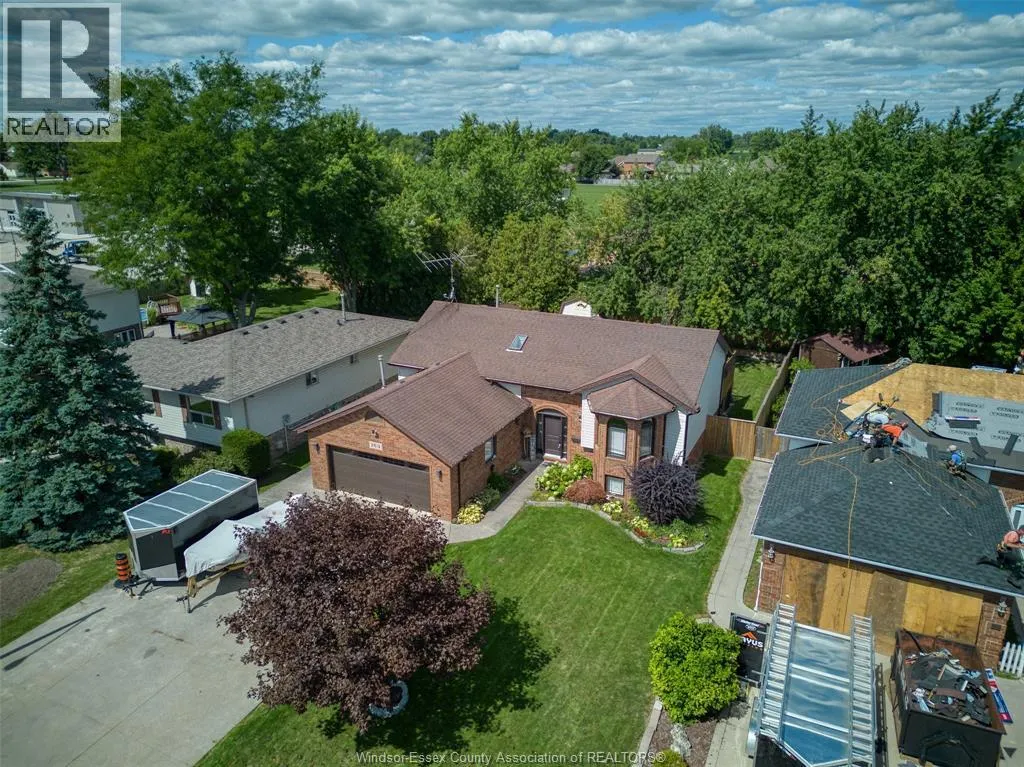 163 KLUNDERT CRESCENT
