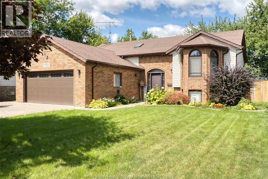 163 KLUNDERT CRESCENT