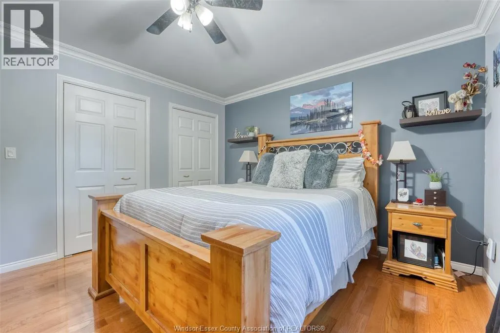 163 KLUNDERT CRESCENT