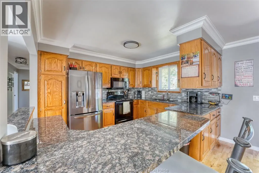163 KLUNDERT CRESCENT
