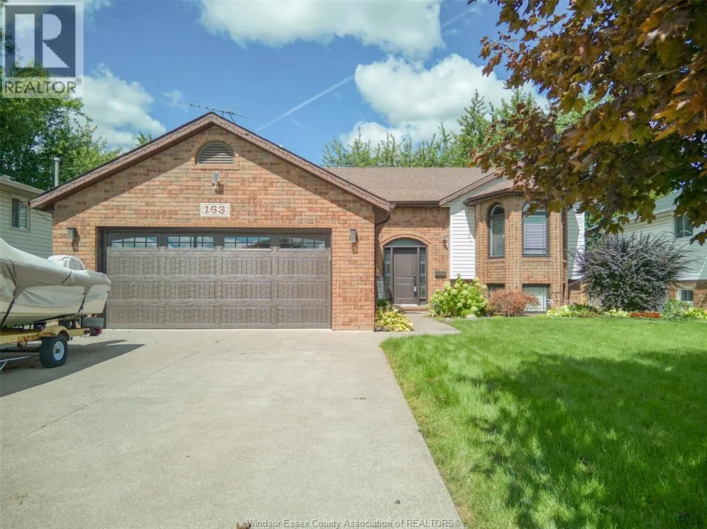 163 KLUNDERT CRESCENT