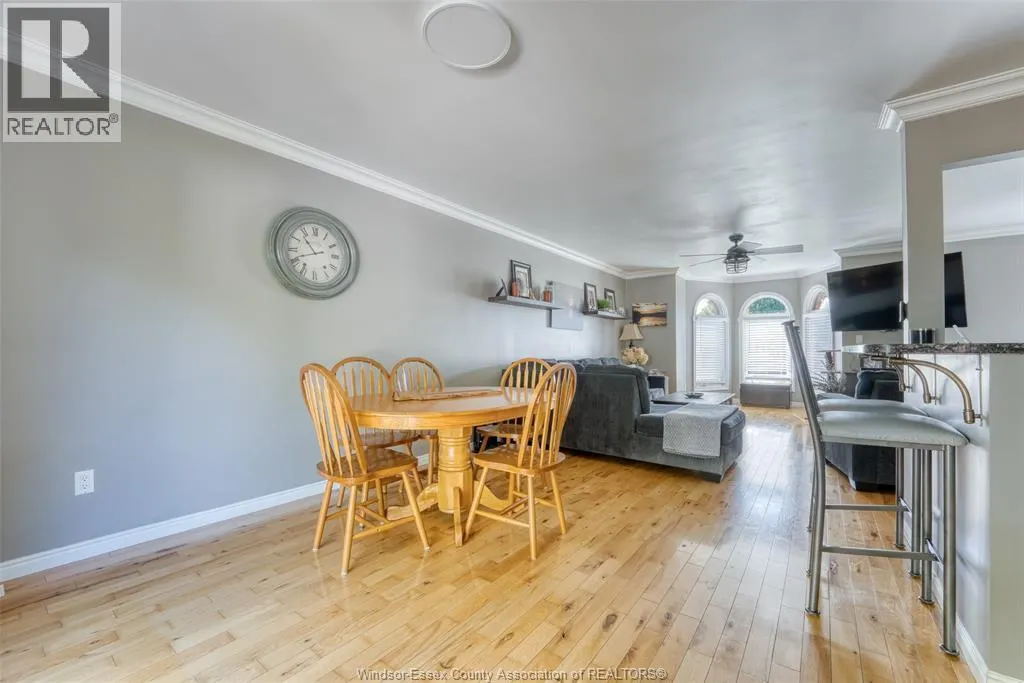 163 KLUNDERT CRESCENT