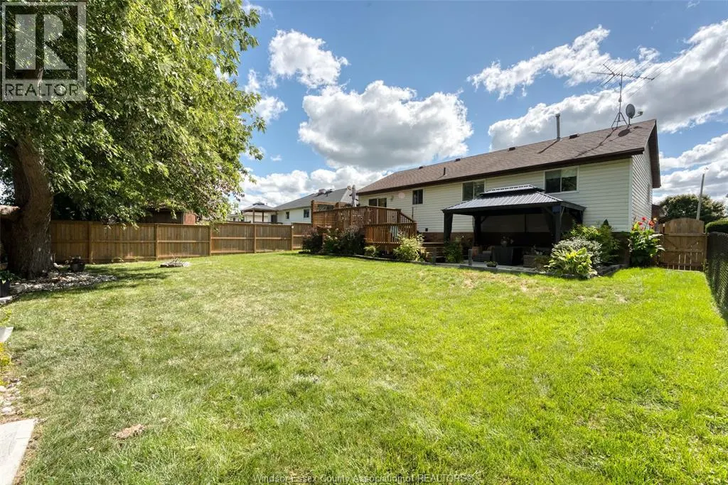163 KLUNDERT CRESCENT