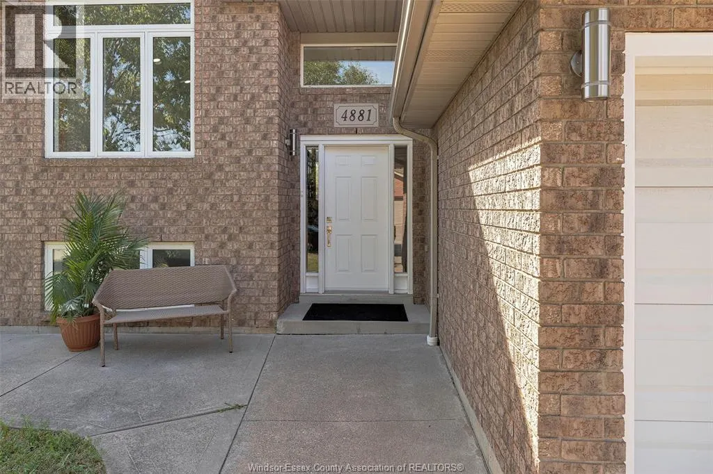4881 Juliet CRESCENT