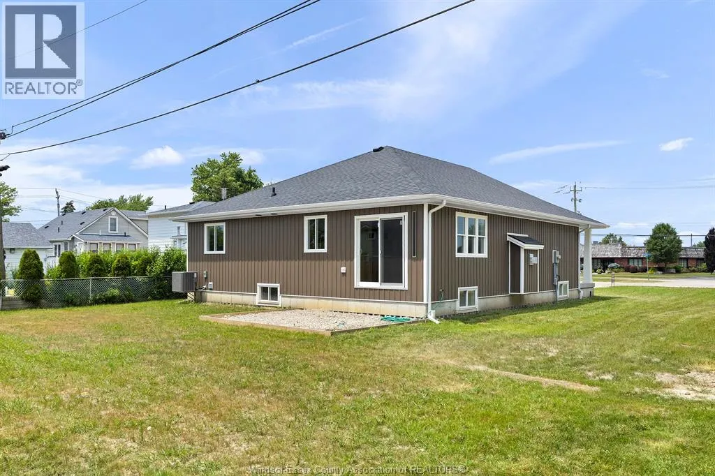 70 MEDORA AVENUE East