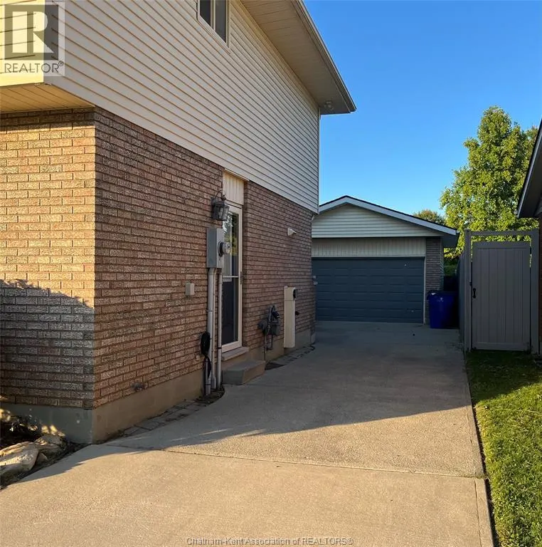 147 St Michael AVENUE