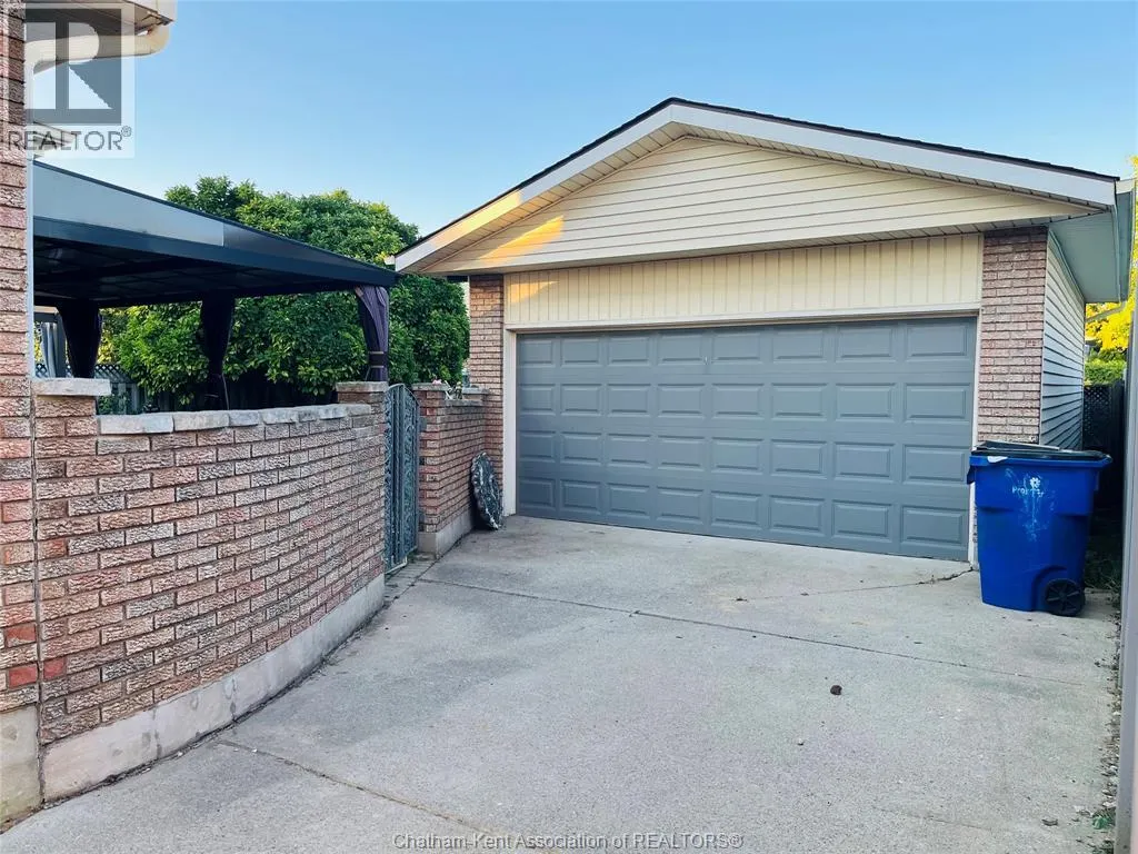 147 St Michael AVENUE