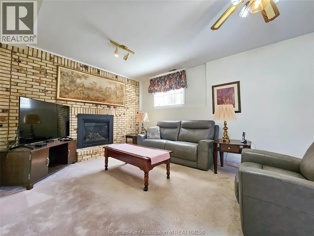 8 Lancefield PLACE