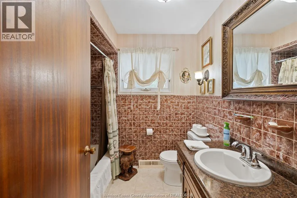 10 Alderton