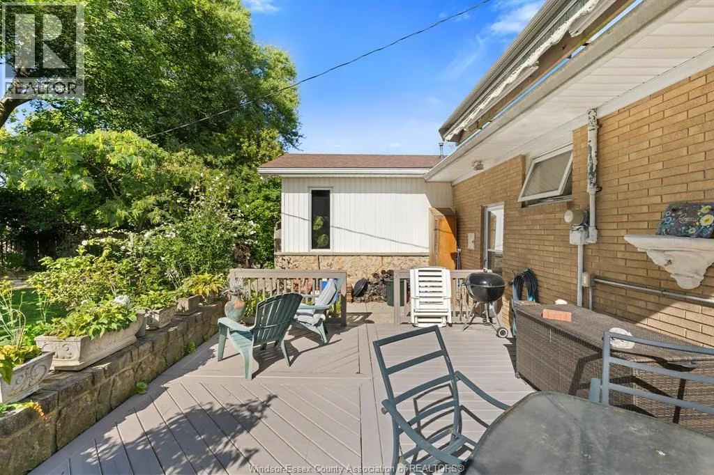 10 Alderton