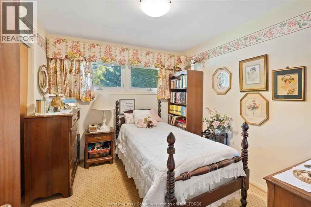 10 Alderton