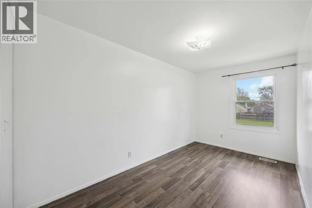 825 Exmouth STREET Unit# 27, #27