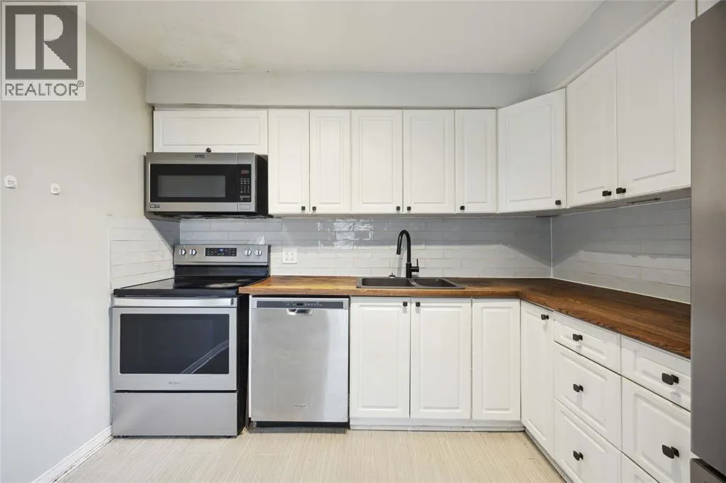 825 Exmouth STREET Unit# 27, #27