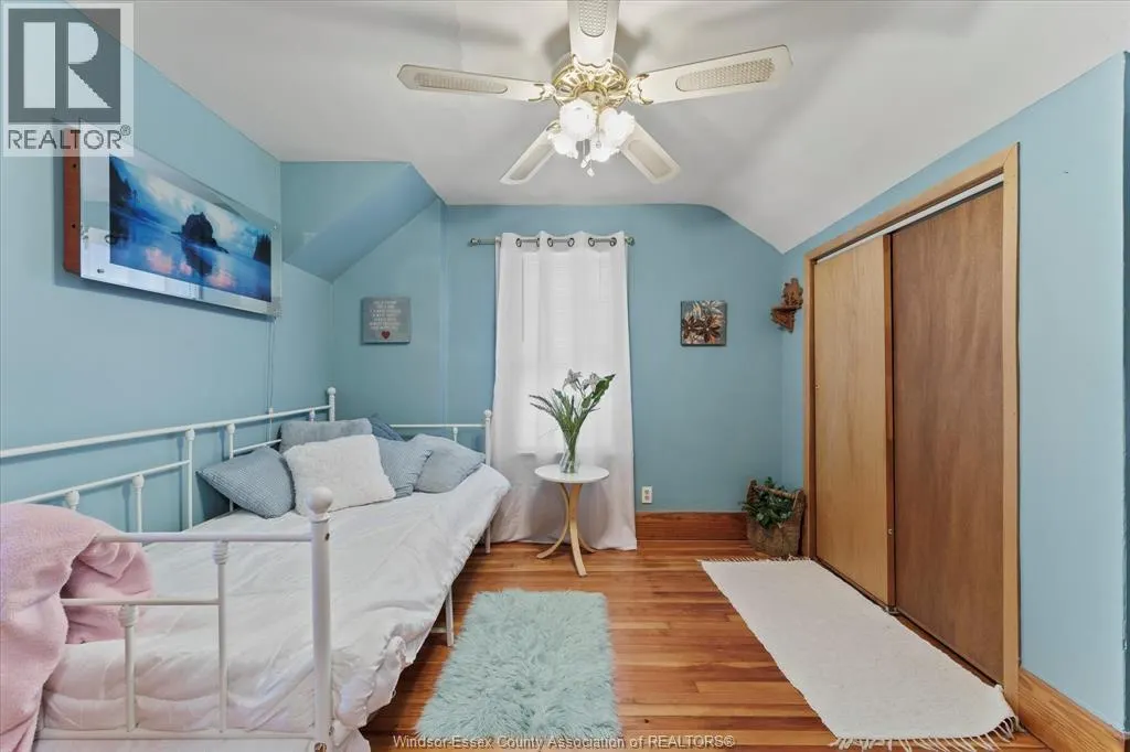 1089 Prado PLACE