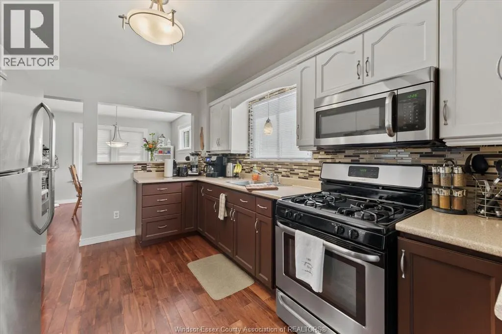 1089 Prado PLACE