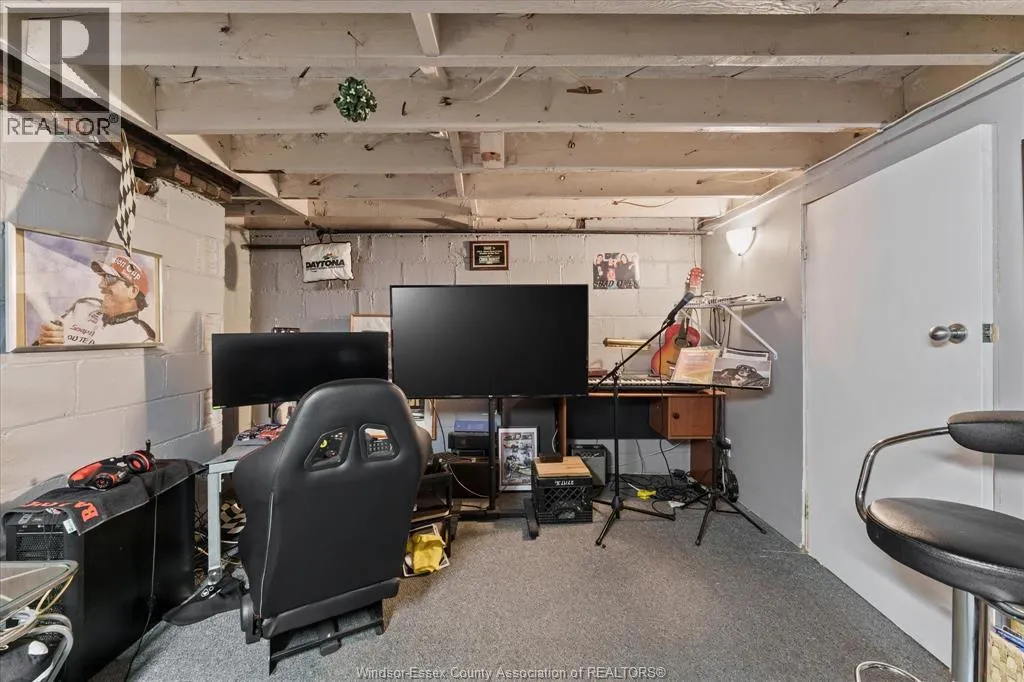 1089 Prado PLACE