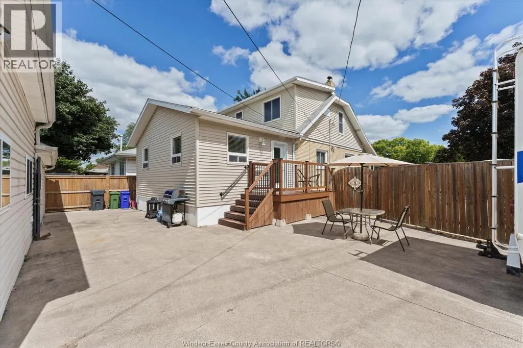 1089 Prado PLACE