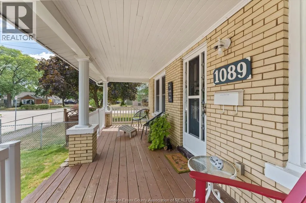 1089 Prado PLACE