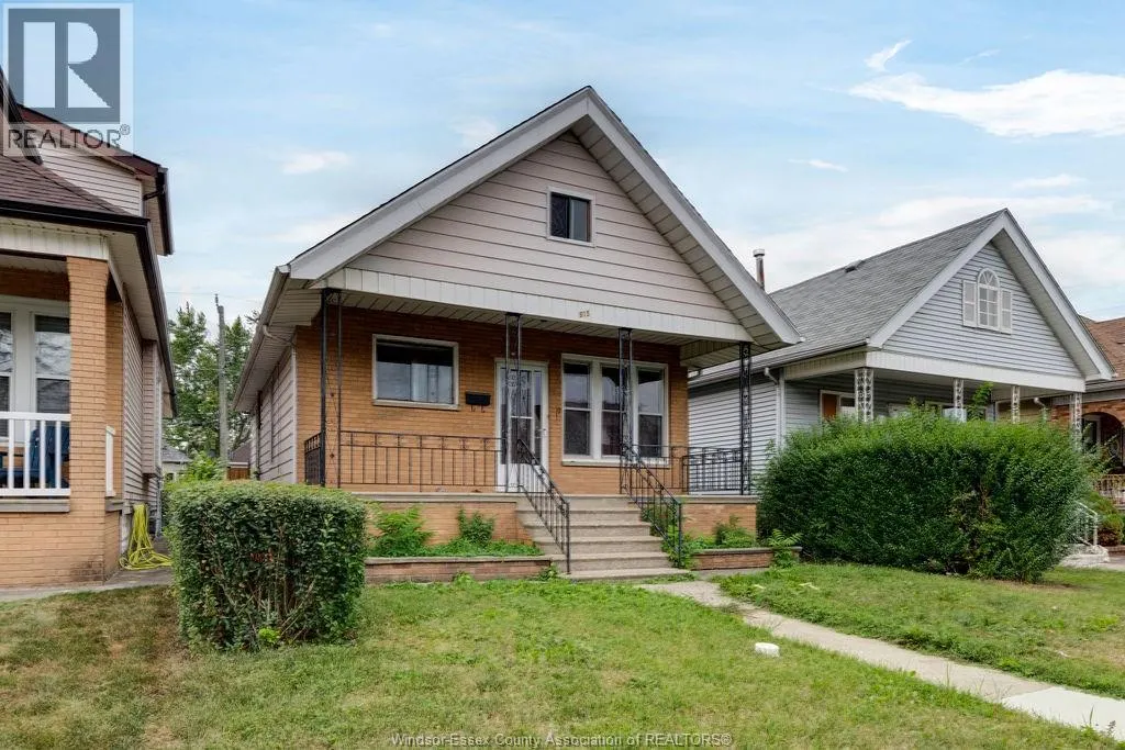 915 ELSMERE