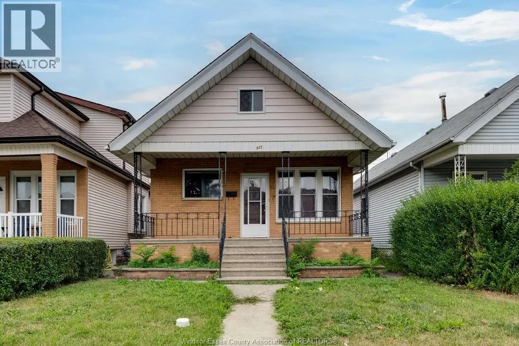 915 ELSMERE