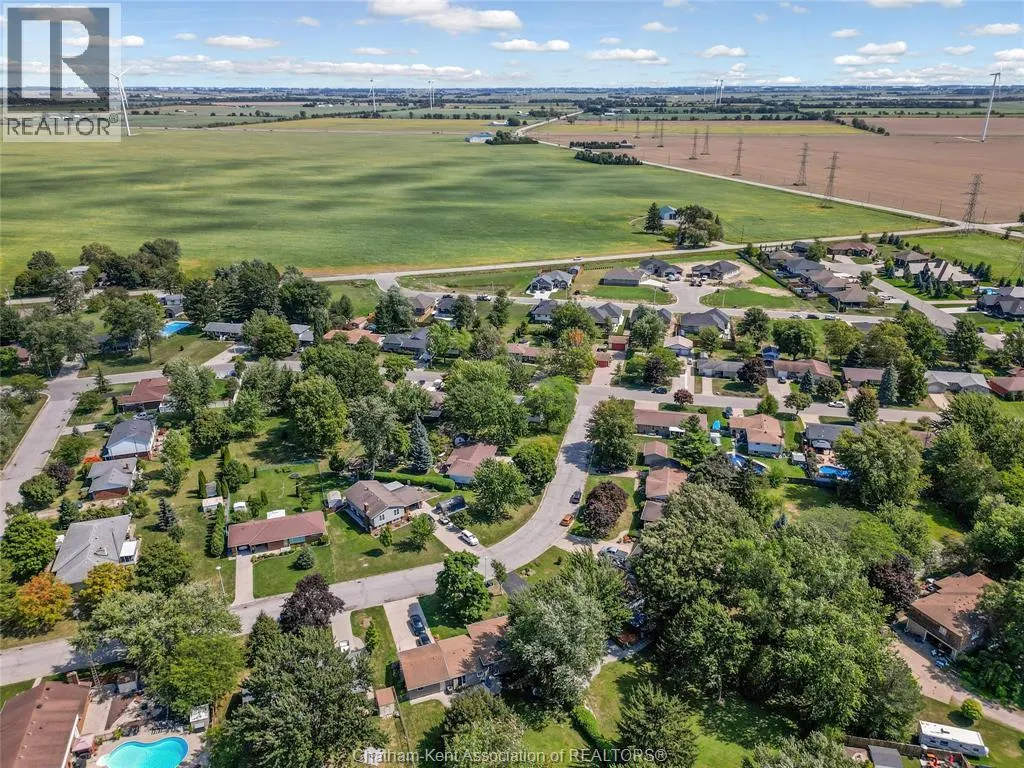 6 CENTENNIAL CRESCENT