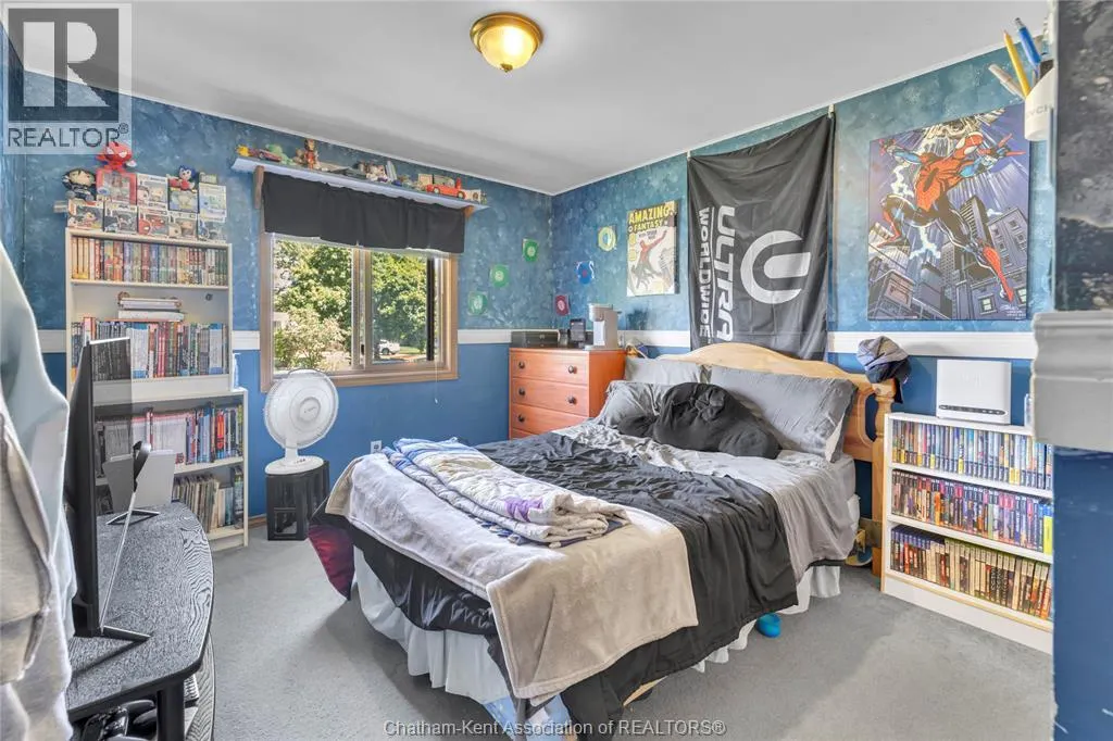 6 CENTENNIAL CRESCENT