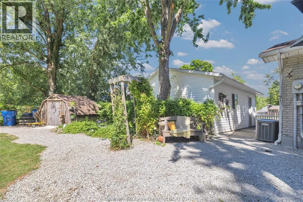 6 CENTENNIAL CRESCENT