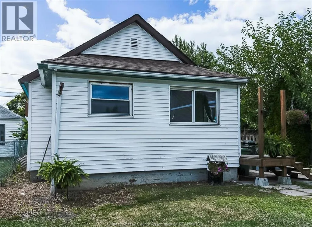 1215 AUBIN ROAD