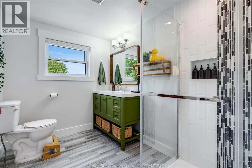 43 Danforth Ave