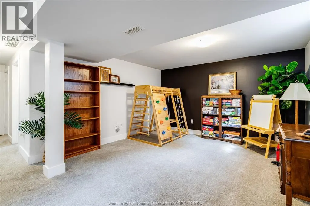 43 Danforth Ave
