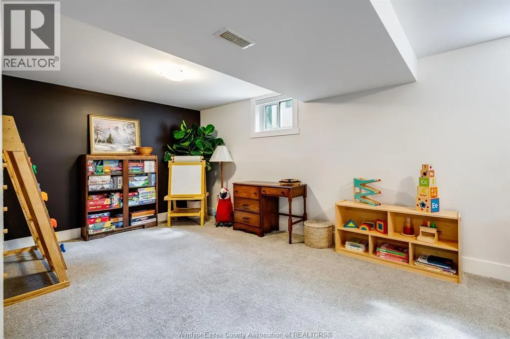 43 Danforth Ave