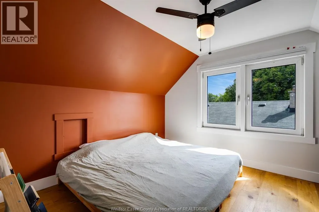 43 Danforth Ave