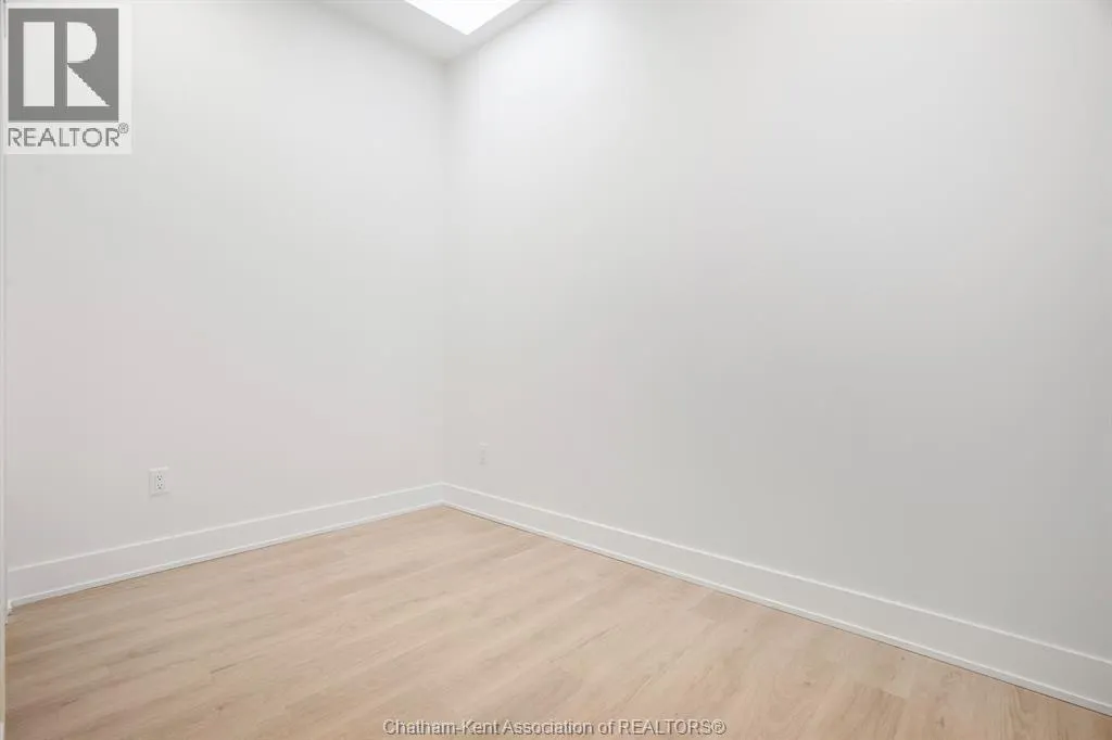 153 King STREET Unit# 9