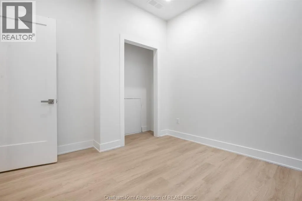 153 King STREET Unit# 9
