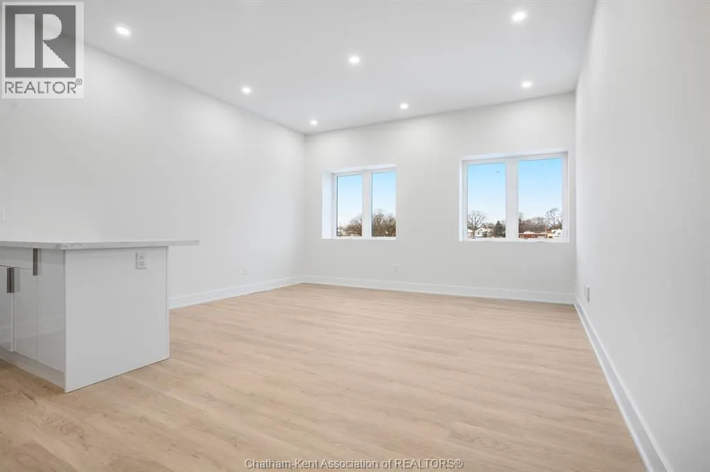 153 King STREET Unit# 9