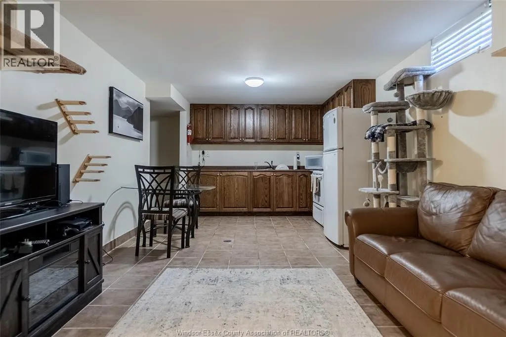 13196 Salich COURT