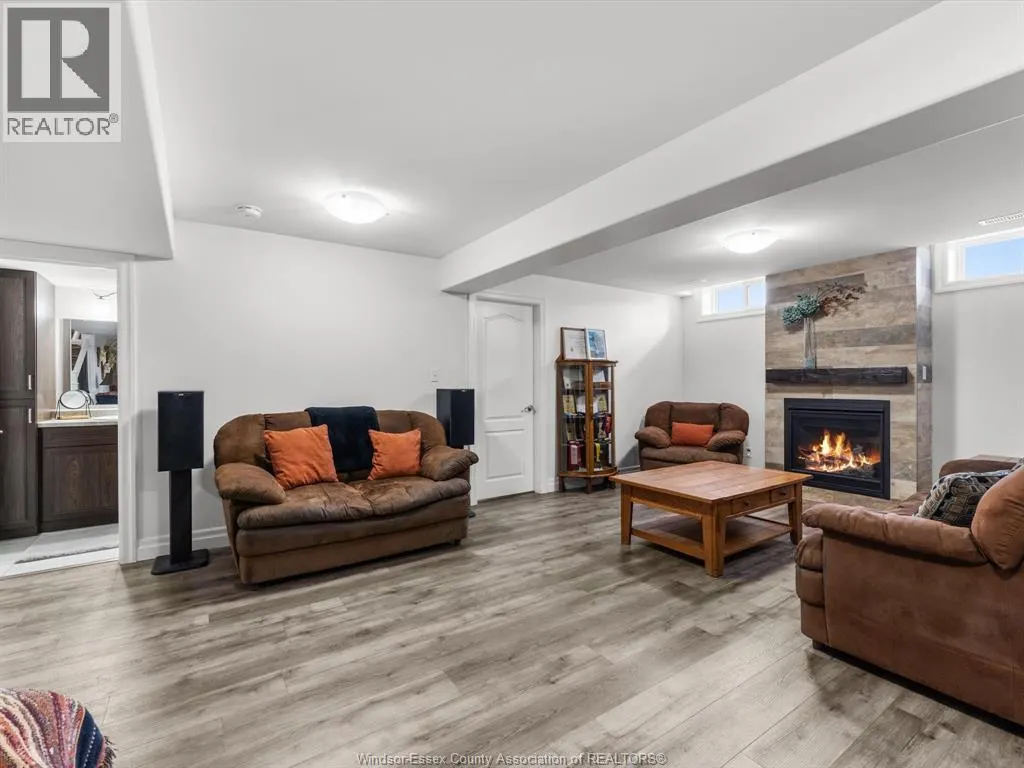 11 JOANEY LANE