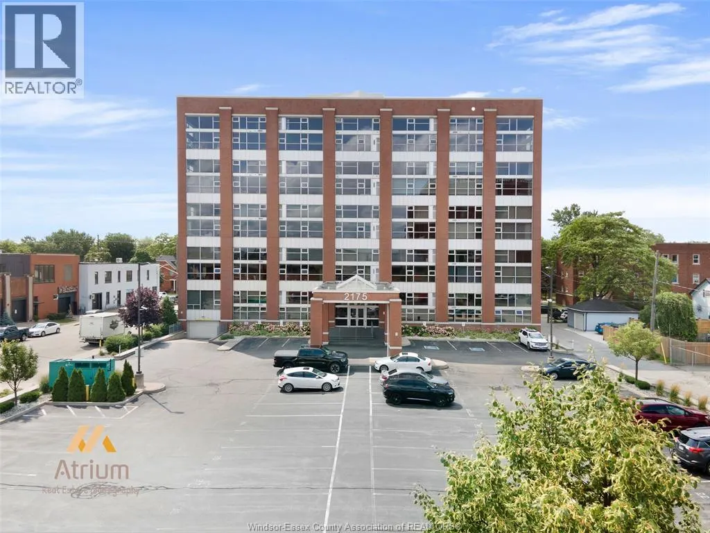 2175 WYANDOTTE STREET East Unit# 102