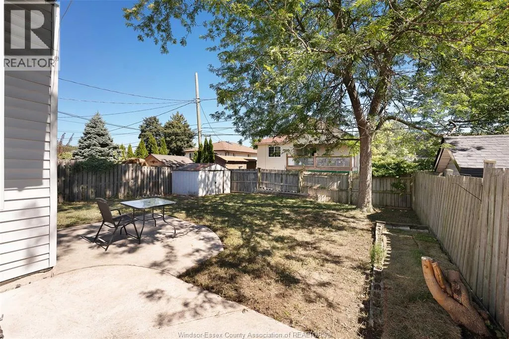 2544 ELLROSE AVENUE