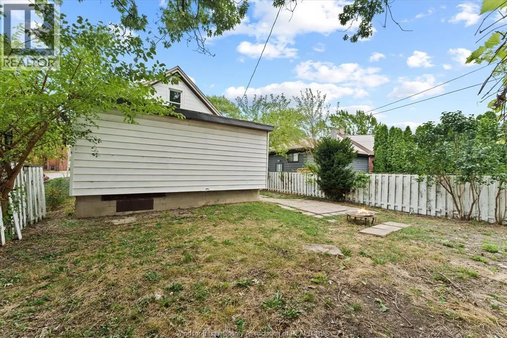 1533 ALEXIS ROAD
