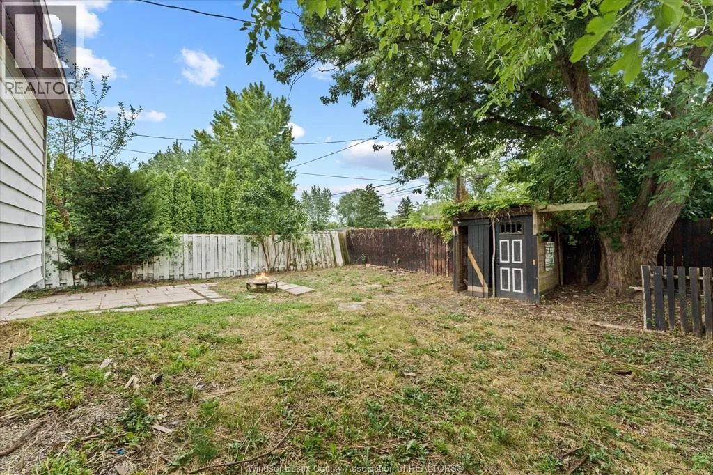 1533 ALEXIS ROAD
