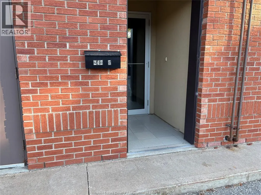 242 LAUZON Unit# 5