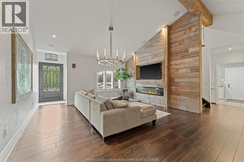 540 KENNEDY DRIVE West