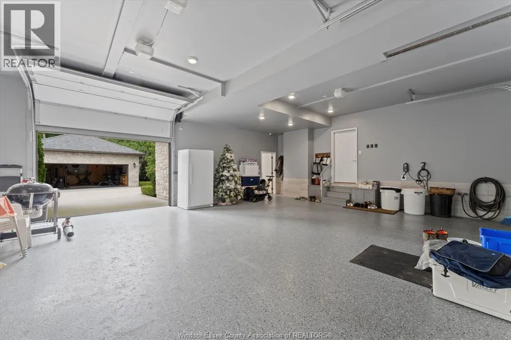 540 KENNEDY DRIVE West
