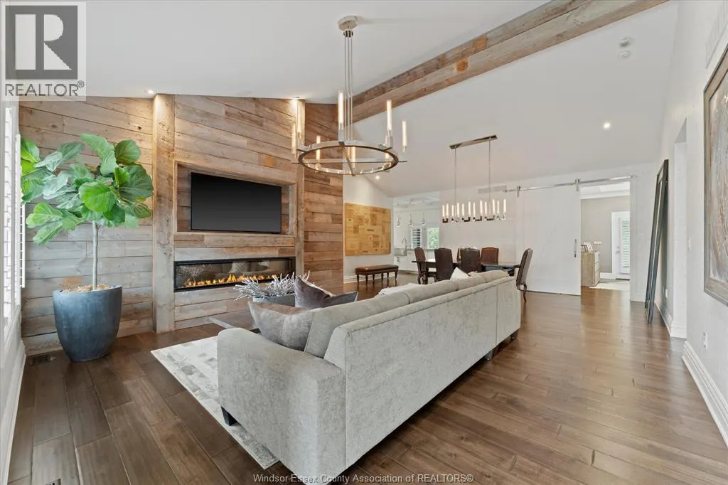 540 KENNEDY DRIVE West